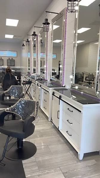 Wildomar styling stations with LED mirrors